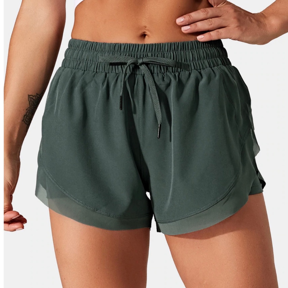 XS Halara Shorts in Dark Green